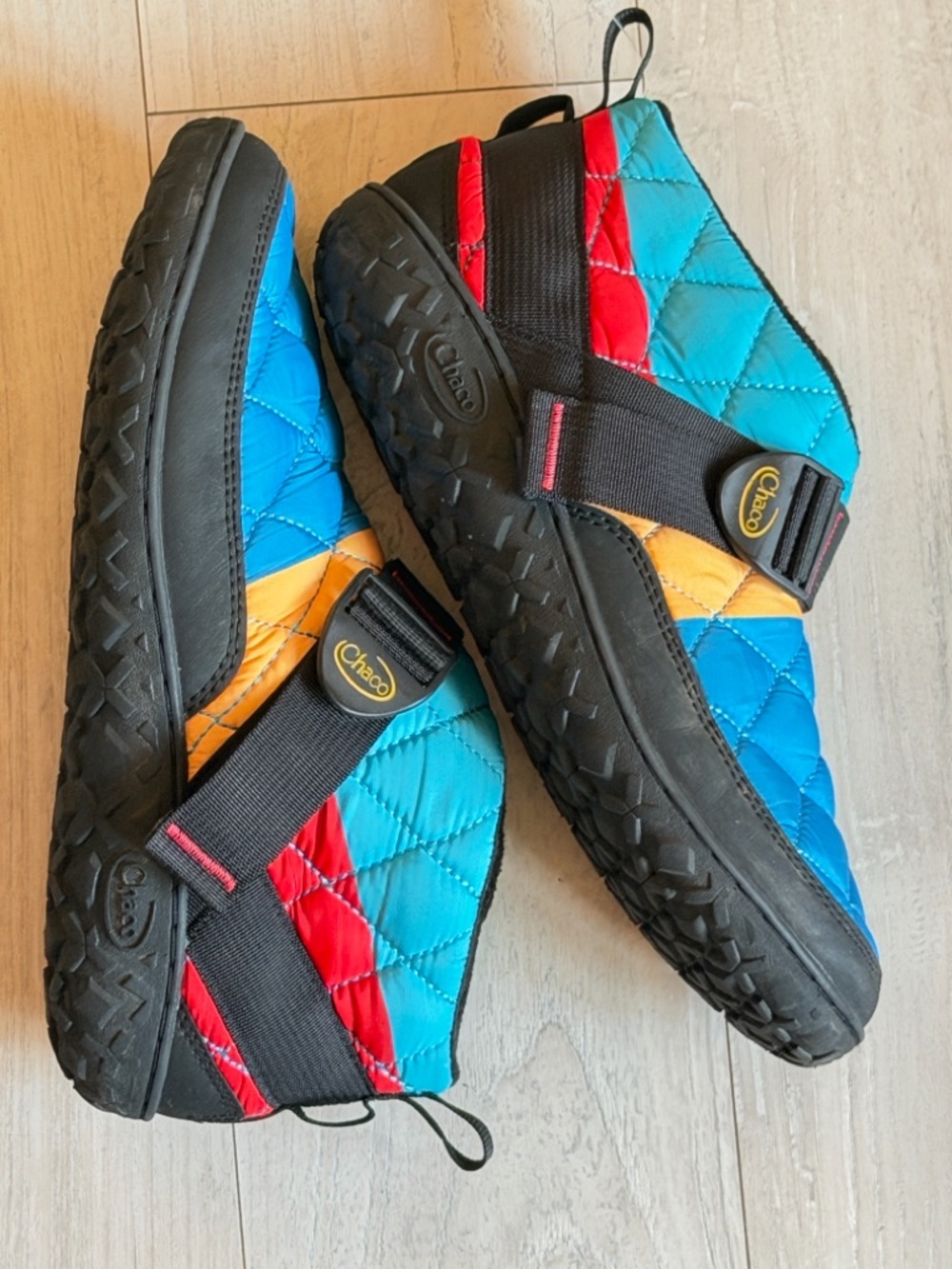 Chaco Ramble Puff Linear Booties Men's
Size 11 Blue Multi Quilted - Picture 4 of 10